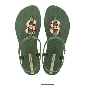 Ipanema Class Connect Sandals - Olive
Green - Size 8